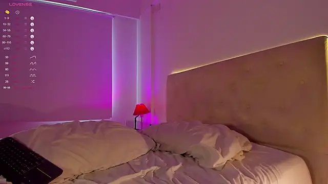 alaskavenom  online show from January 6, 5:38 pm