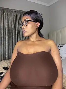 Bustygoddess32 online show from February 22, 9:26 pm