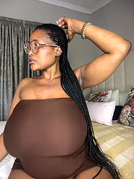 Bustygoddess32 online show from September 15, 9:55 pm