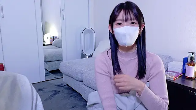 POCARI SWEAT online show from January 17, 9:50 am