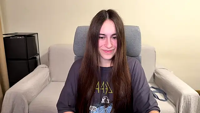 AliceKolltt online show from March 29, 9:36 pm