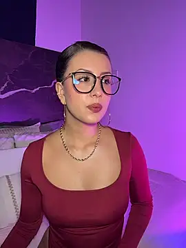 EmaSaenz online show from October 11, 9:17 pm