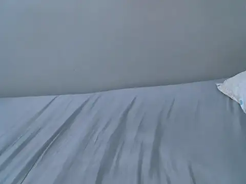 femaqueen online show from March 25, 5:27 pm