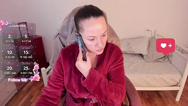 Domina Deivis online show from December 18, 1:49 pm