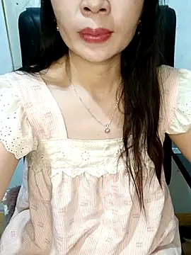 Blythe 69 online show from September 27, 12:12 pm