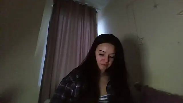 Linusya online show from March 6, 2:34 pm