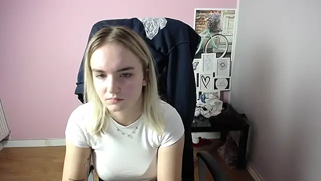 viktoria lovely online show from September 17, 7:17 am