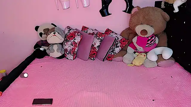 Ciinamonloren online show from April 25, 2:14 am