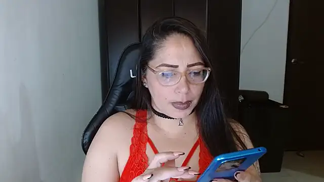 natashasmithe online show from October 9, 1:54 am