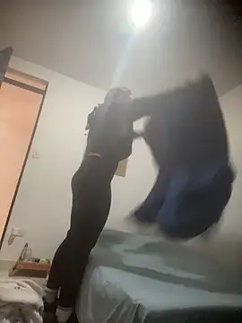 Scarletleon77 online show from January 16, 9:55 pm