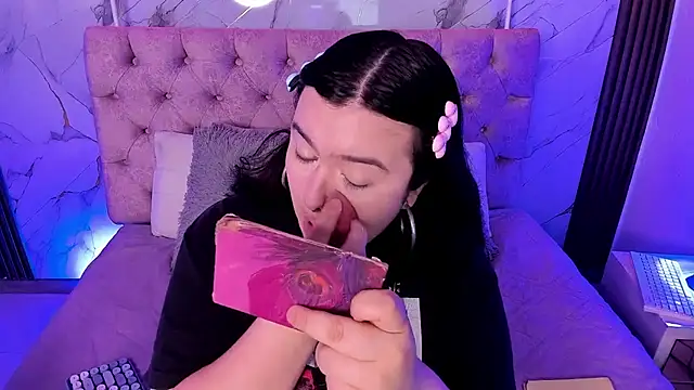 Abbyy Brooks online show from December 1, 11:36 am