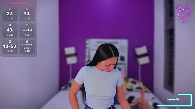 Lila Pinky online show from September 17, 2:26 pm