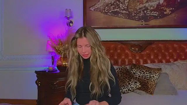 Real Tini online show from November 15, 6:25 am