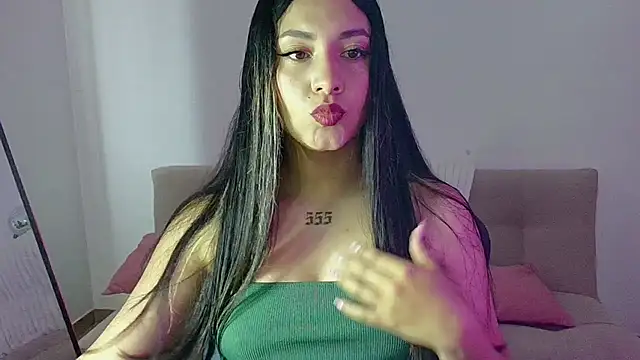 Lia 14  online show from June 9, 8:41 pm