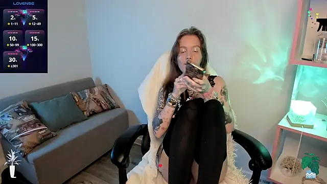 Mary Xextra online show from September 12, 1:17 am