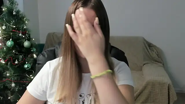 Mia shy1 online show from December 16, 6:52 am