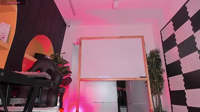 Scarlettt Ass online show from September 26, 12:47 pm