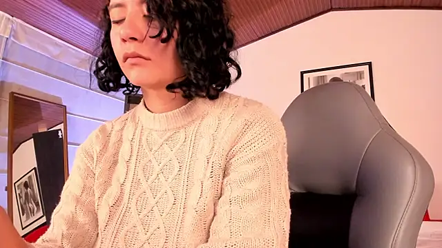 Moony 14 online show from October 17, 2:20 pm