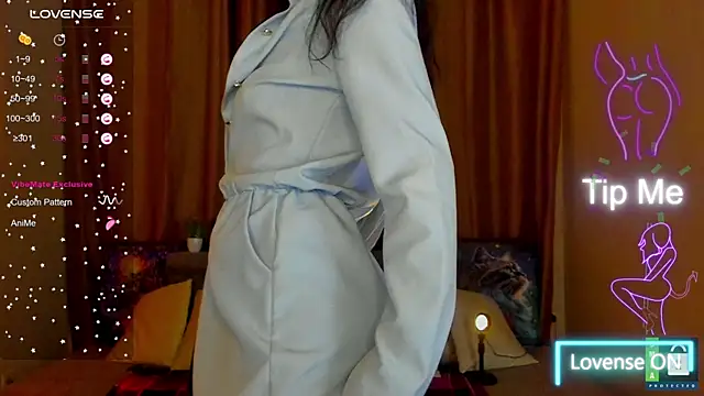 Alianna Solo Kisses online show from October 29, 1:04 pm