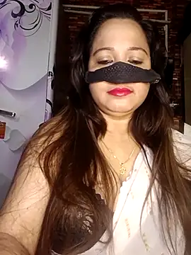 albelasummi702 online show from February 16, 2:33 am