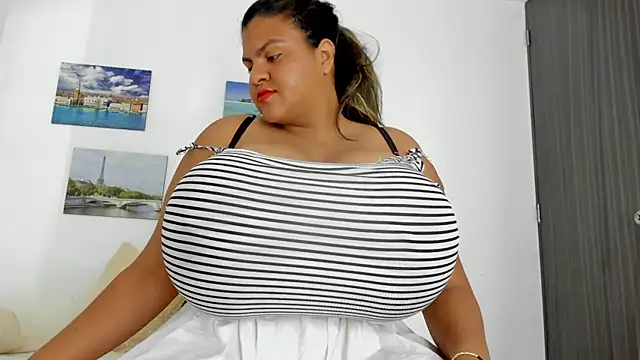 bigmom69  online show from September 26, 2:15 pm