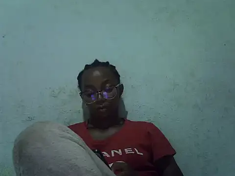 ElianeHot online show from April 16, 8:19 pm