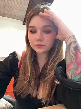 PumaShyXD online show from April 4, 10:47 am