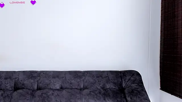 VeronicaTonu online show from December 17, 1:59 pm