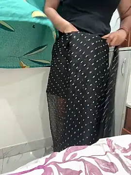 AASHI66 online show from October 21, 5:50 pm