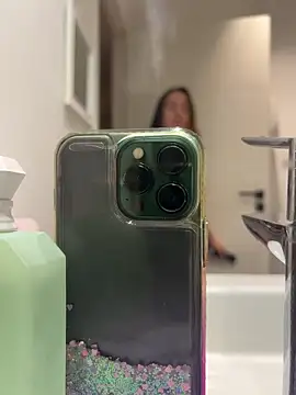 lyajoliee online show from February 4, 11:02 am