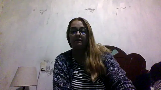 Samanthat33 online show from October 6, 6:08 am