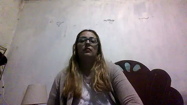 Samanthat33 online show from November 28, 3:31 am