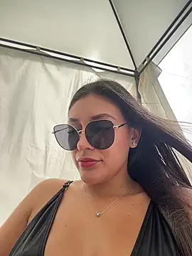 Rose-euphoria online show from November 7, 1:49 pm