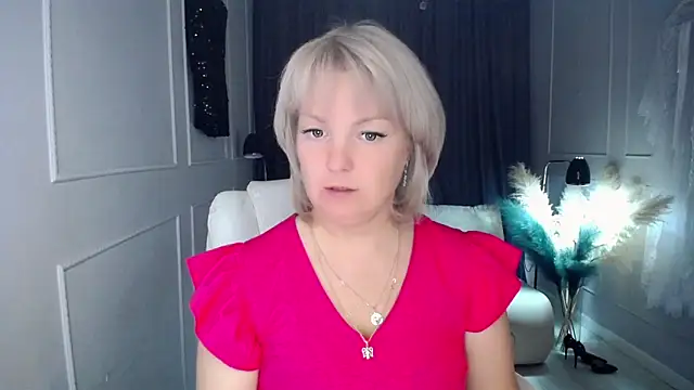 Juarnea online show from September 16, 1:30 pm