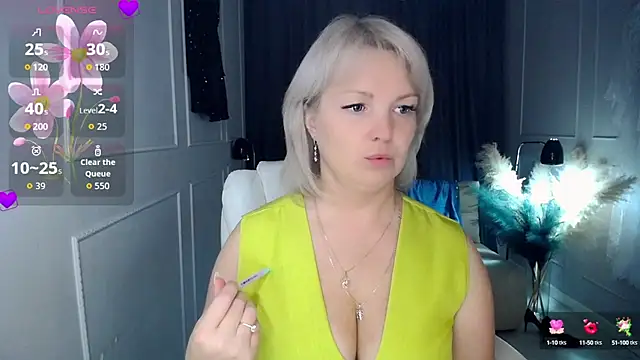 Juarnea online show from October 1, 2:11 pm