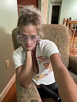 vixendoll87 online show from September 26, 1:03 am