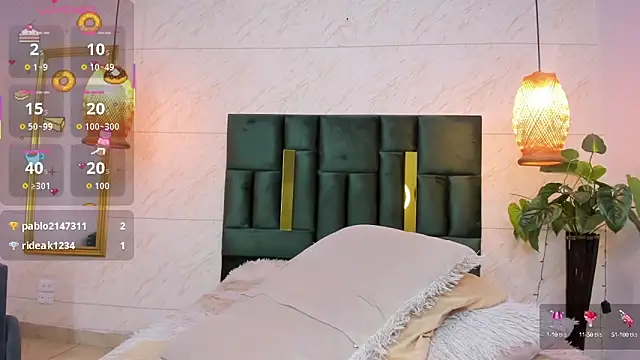 Taiissa  online show from September 10, 8:31 pm