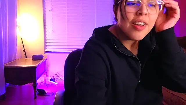 miacanela xo online show from December 2, 8:48 am