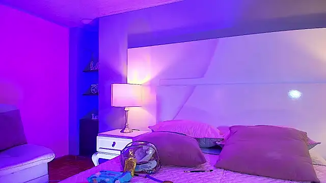 Tamaraakins online show from September 12, 1:18 pm