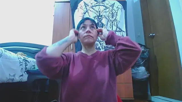 lili peach online show from February 18, 9:36 pm