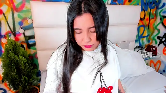 Liana Bernocchi online show from November 20, 8:21 pm