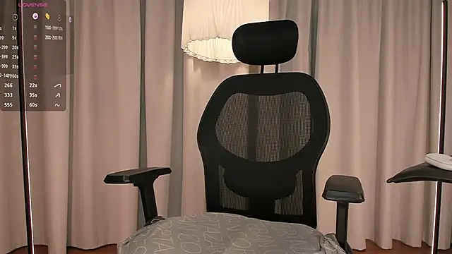 ariana fitl  online show from October 5, 4:06 am