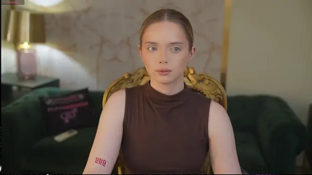 Cassy-Celestial  online show from April 10, 7:25 am