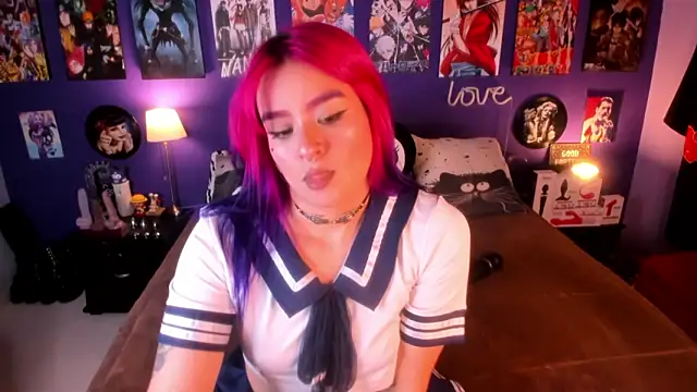 anne cross online show from November 15, 12:00 am