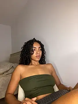 nicoleebony1 online show from January 12, 10:48 pm