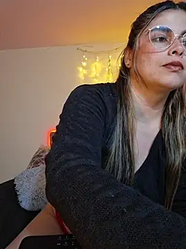 Juliietha servas online show from November 29, 2:48 am