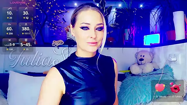  JuliaSpace  online show from September 27, 4:47 pm