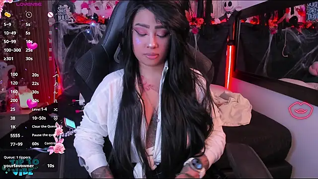 Neko Misaki online show from October 12, 1:35 pm