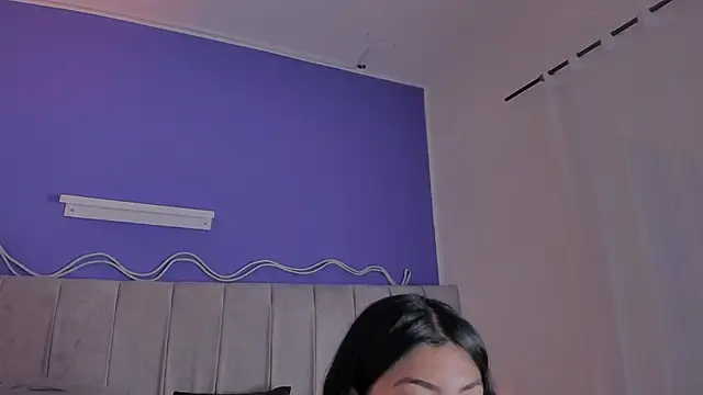EvaaStevens online show from June 1, 8:32 pm