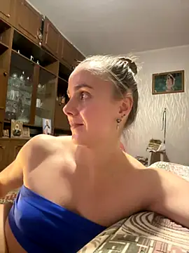 AlisaKissss online show from October 13, 7:27 pm